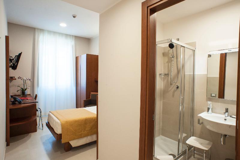 Angelina Hotel